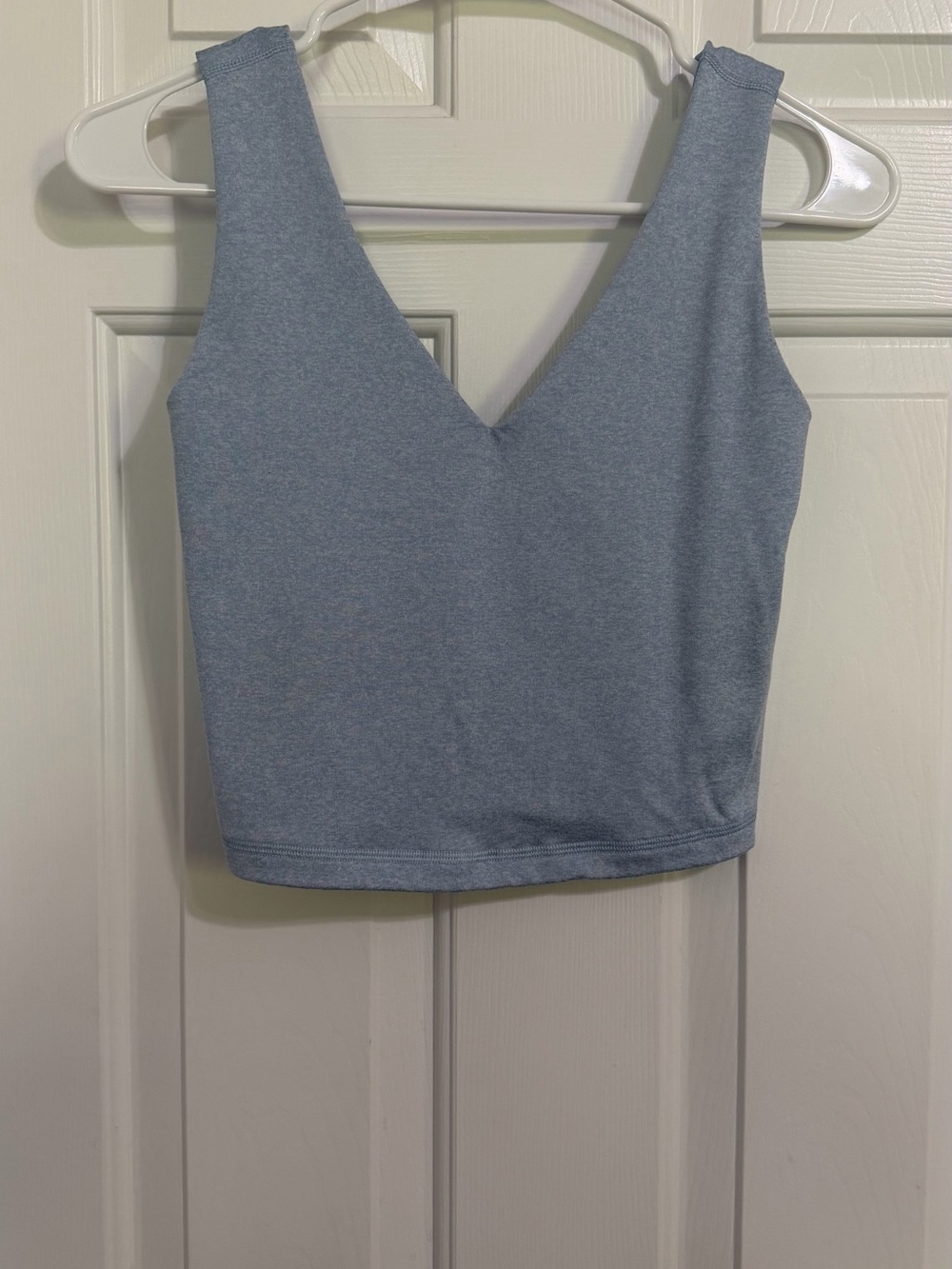 Old Navy Light Blue V-Neck Athletic Workout Crop Tank